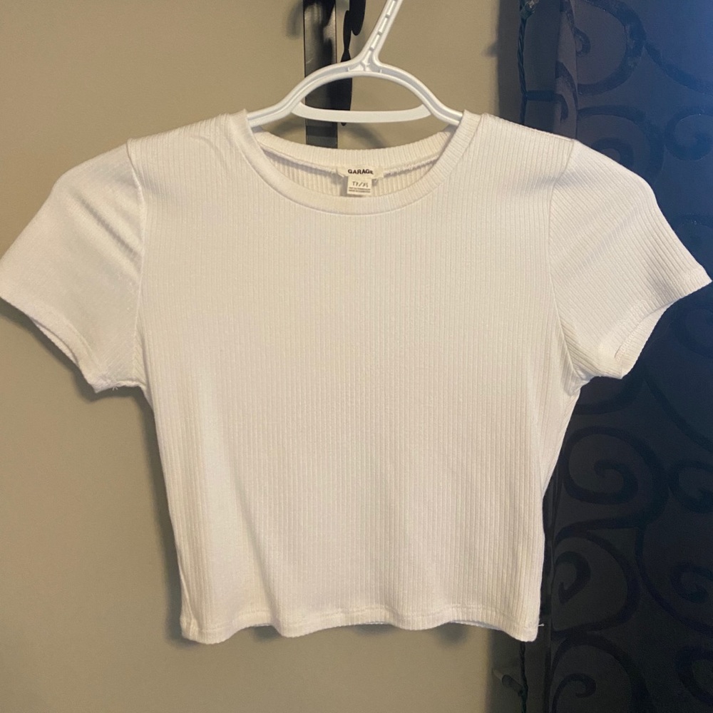 Garage Cropped Tee